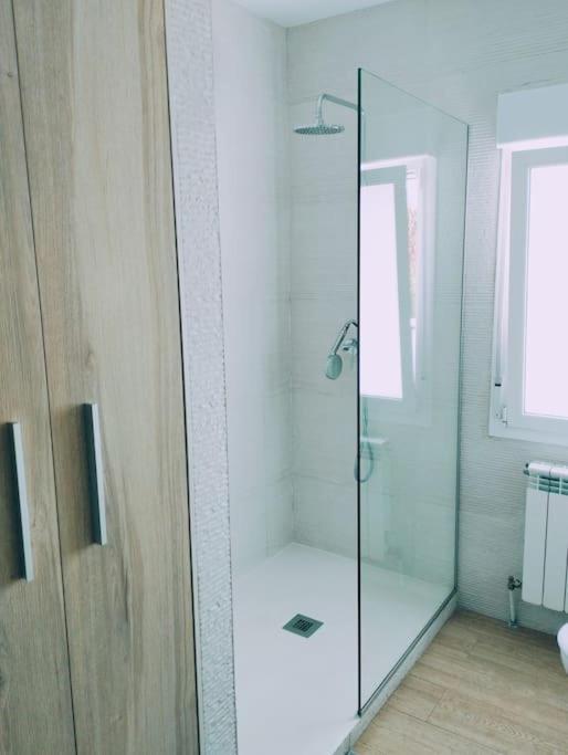 Precioso Apartamento En Pamplona Junto Al Centro Exteriör bild